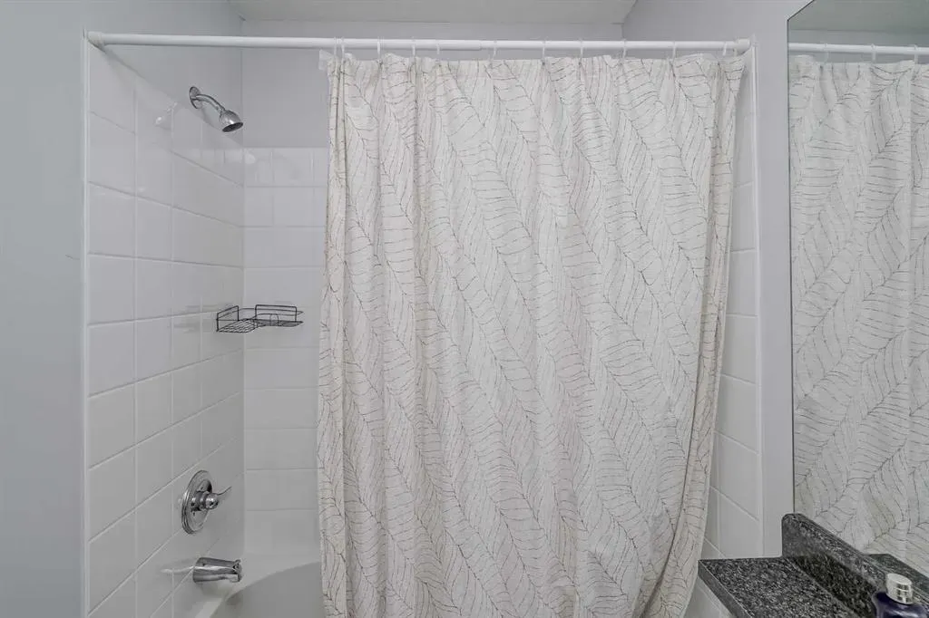 604 East Lake Boulevard NE, #1318