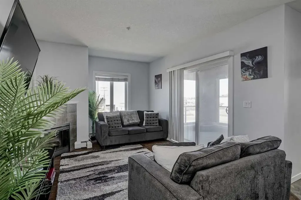 604 East Lake Boulevard NE, #1318