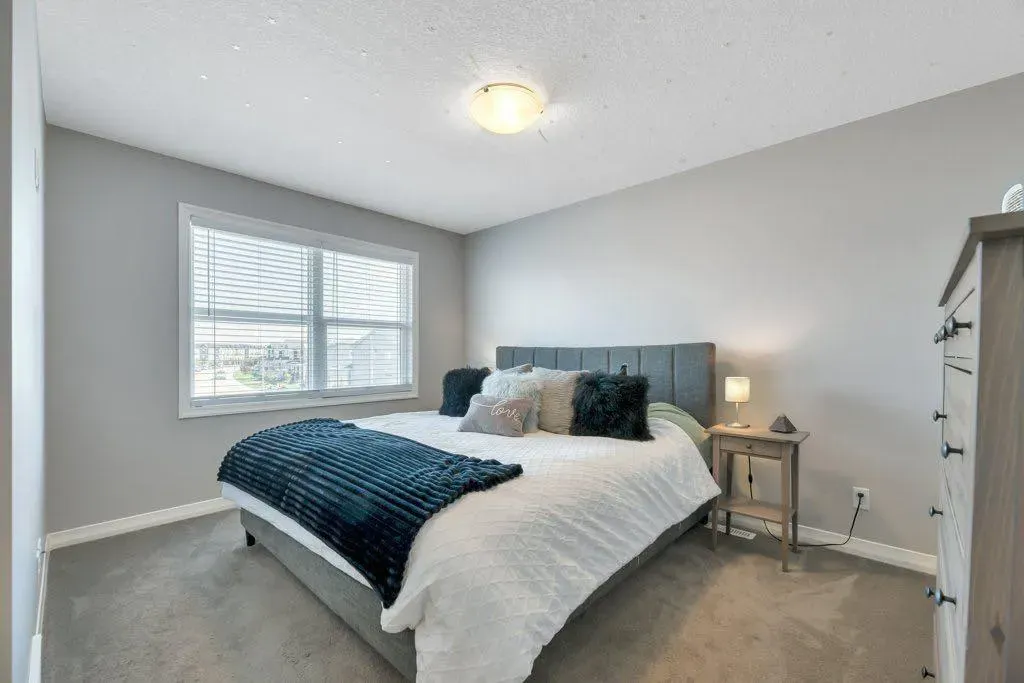 108 Evanston Hill NW