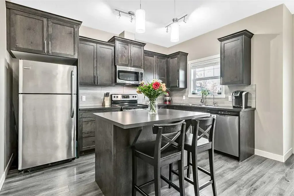 108 Skyview Ranch Grove NE