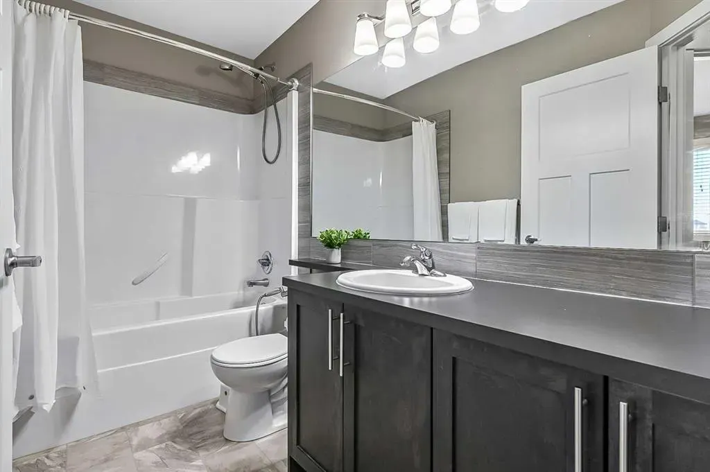 108 Skyview Ranch Grove NE