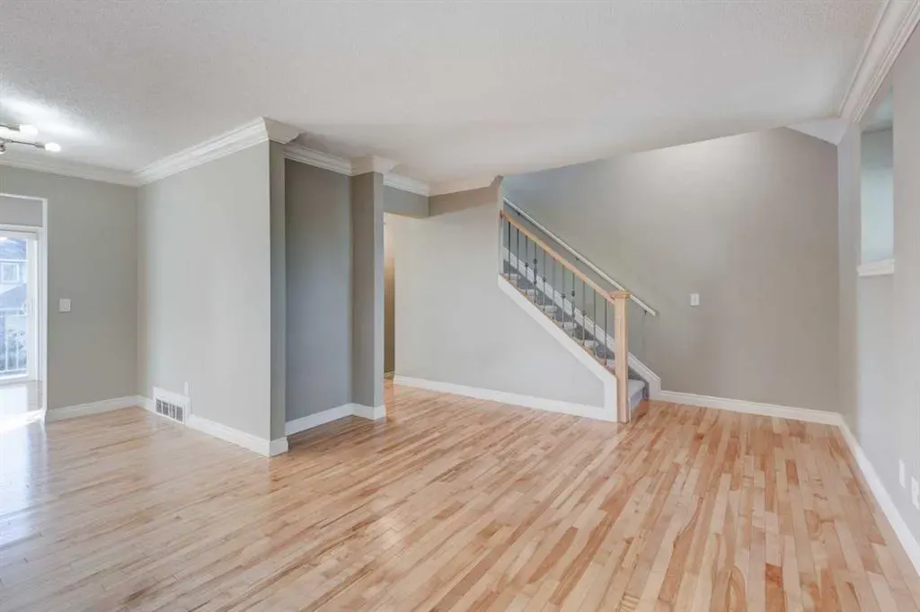 66 Cedarwood Lane SW