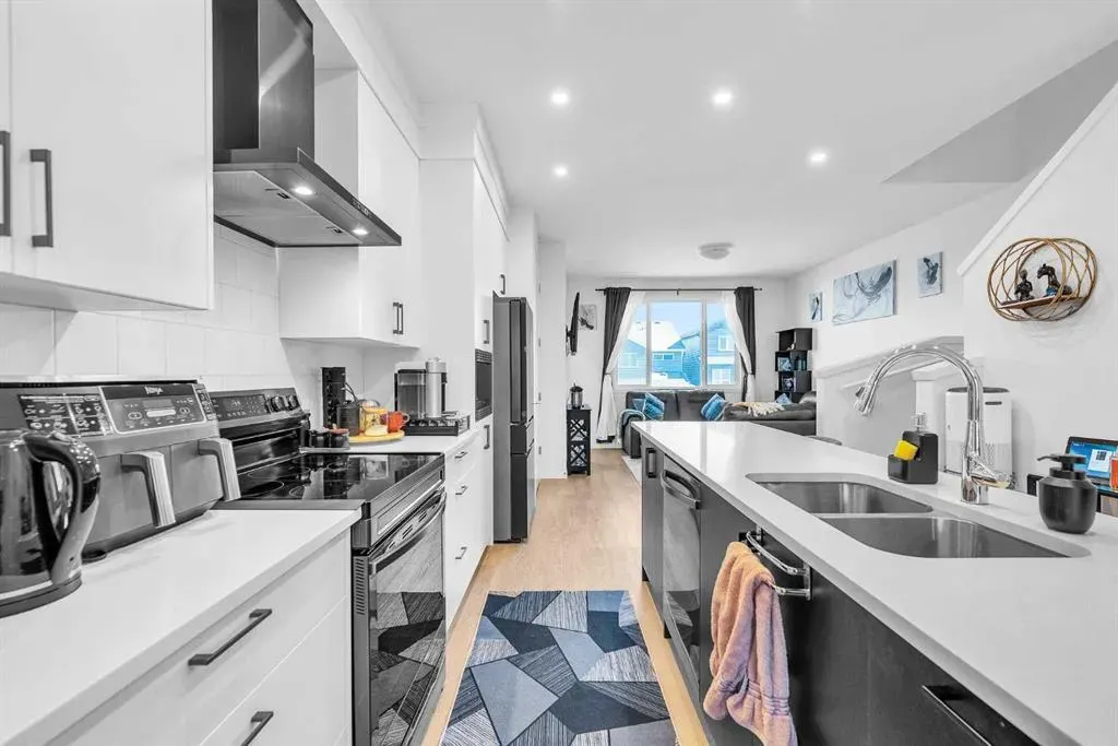 52 Edith Gate NW