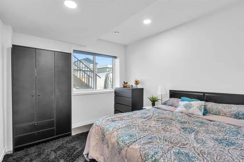 52 Edith Gate NW