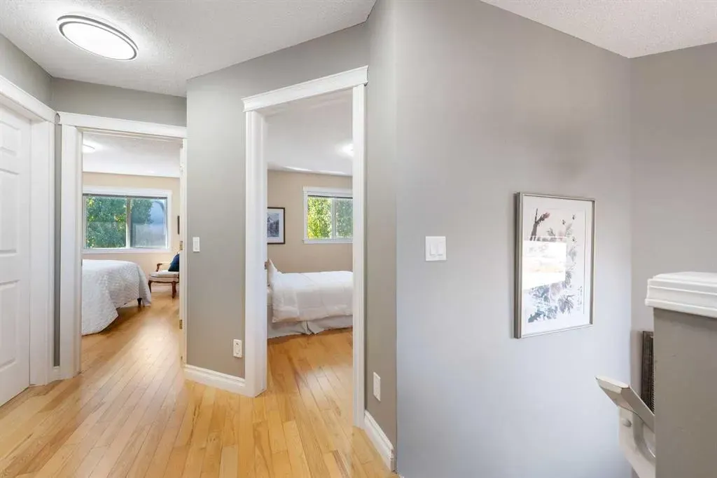 339 Bridlewood Court SW