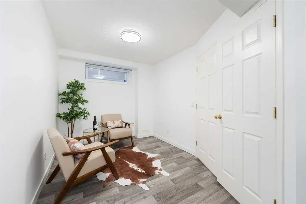 339 Bridlewood Court SW