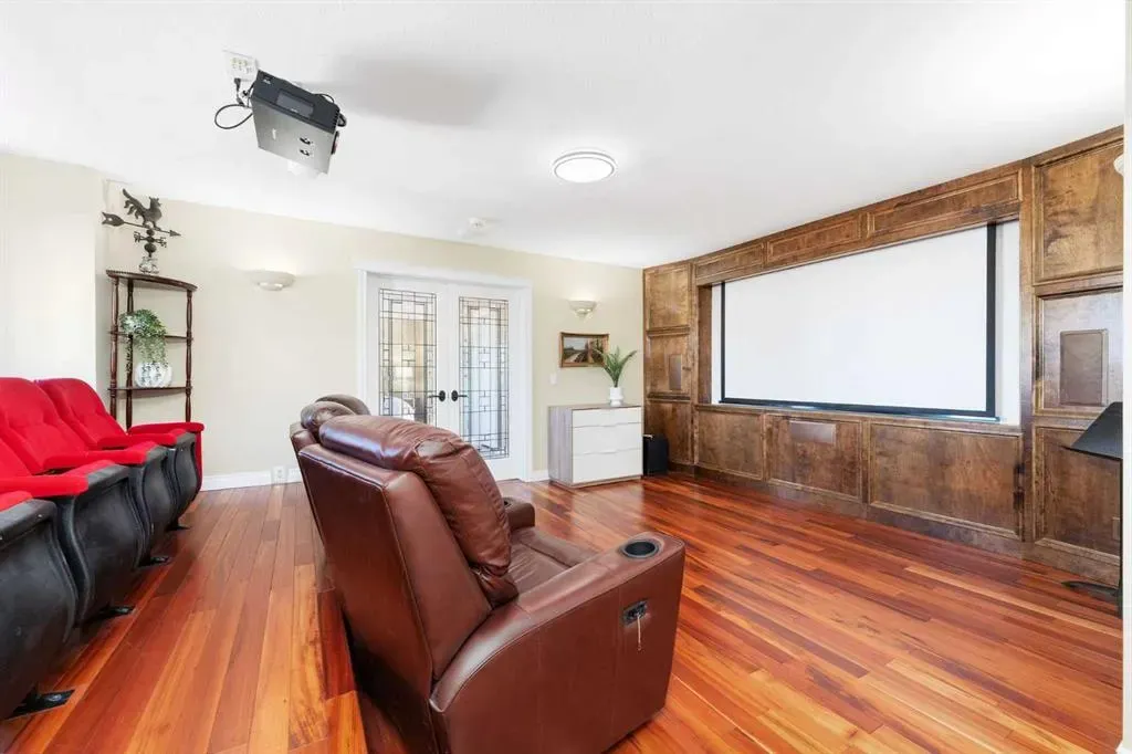 339 Bridlewood Court SW