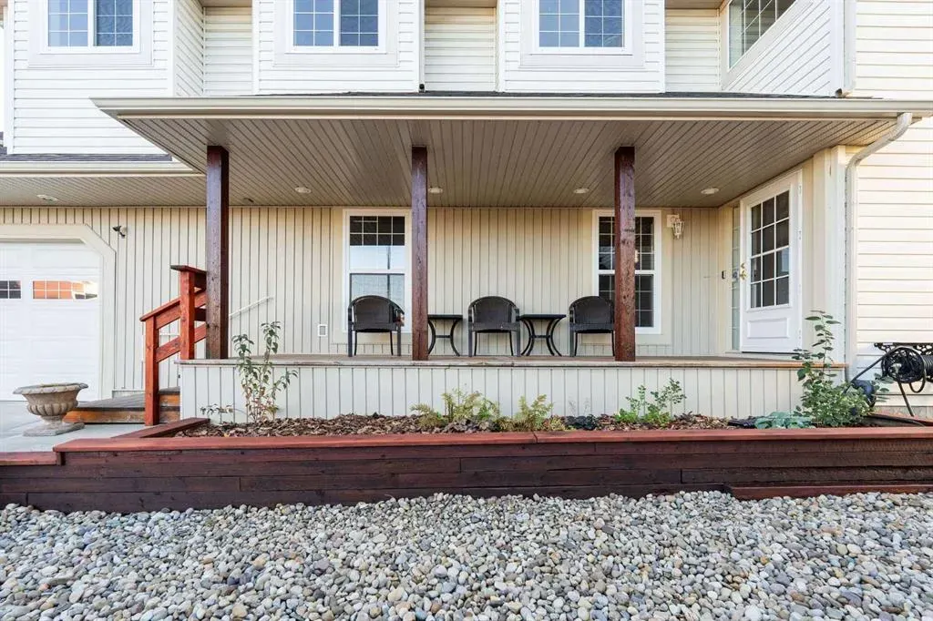 339 Bridlewood Court SW