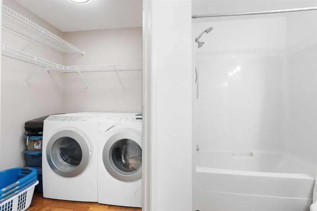 339 Bridlewood Court SW