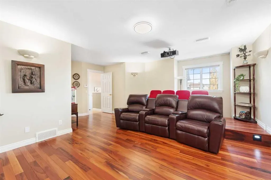 339 Bridlewood Court SW