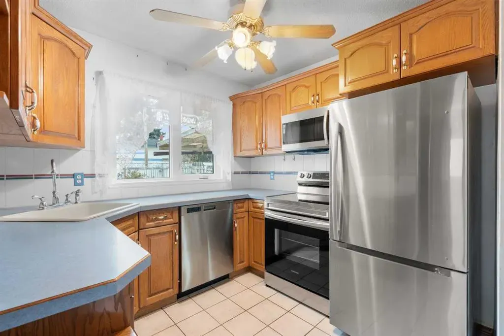 100 Fairview Drive SE