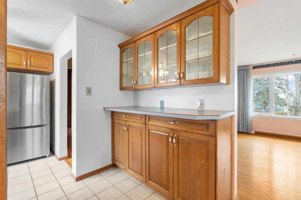 100 Fairview Drive SE