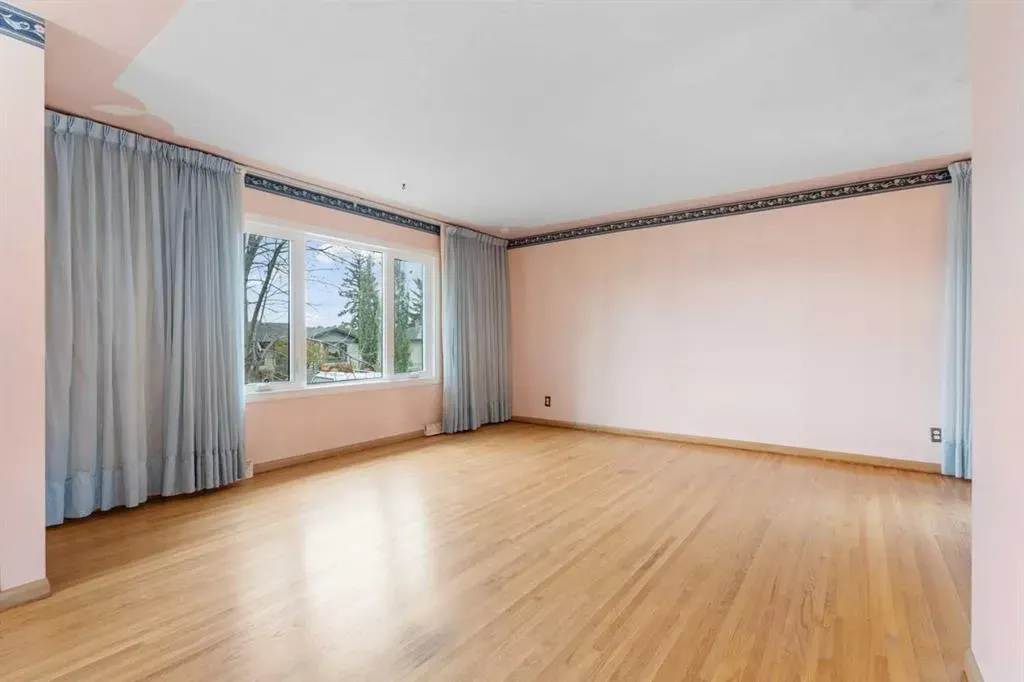 100 Fairview Drive SE