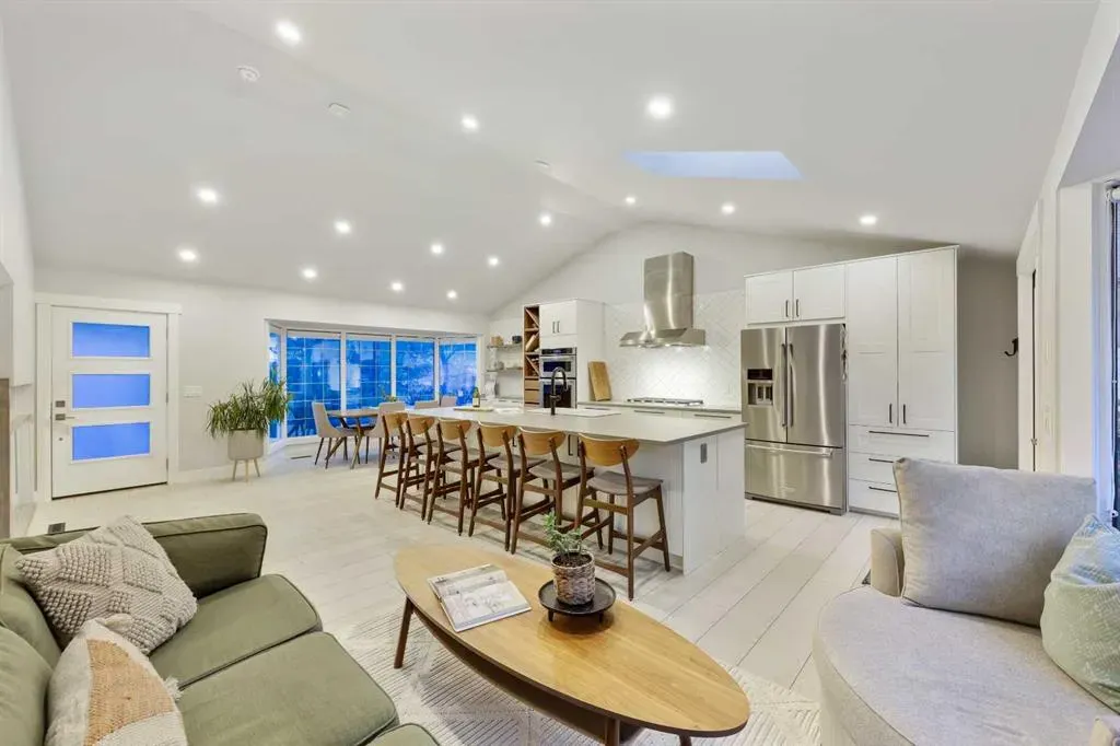 3224 Conrad Drive NW