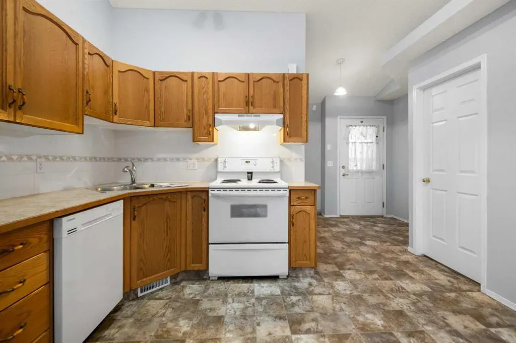 12 Woodside Rise NW, #29