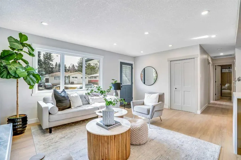 146 Springwood Drive SW