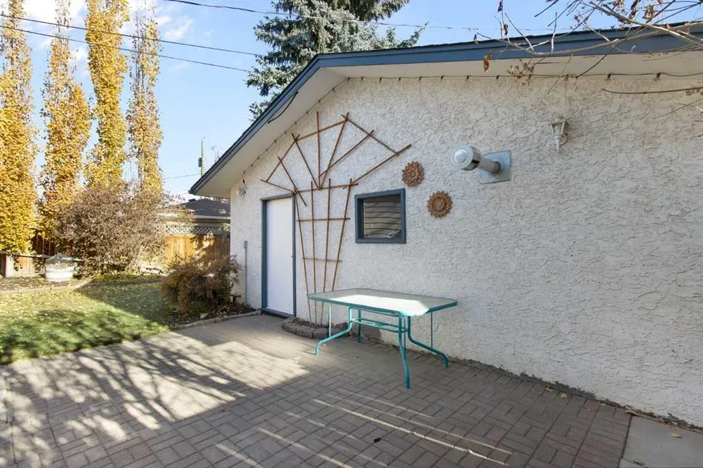 1452 Lake Sylvan Drive SE