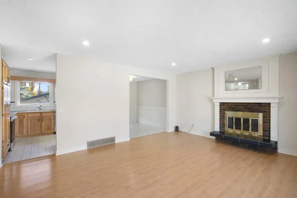 1452 Lake Sylvan Drive SE