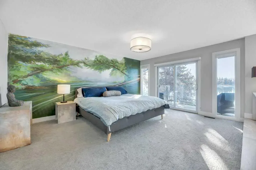 15 Midlake Green SE
