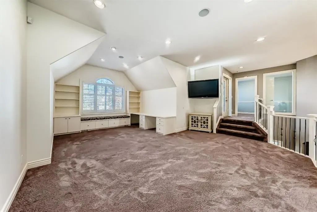84 Evergreen Lane SW
