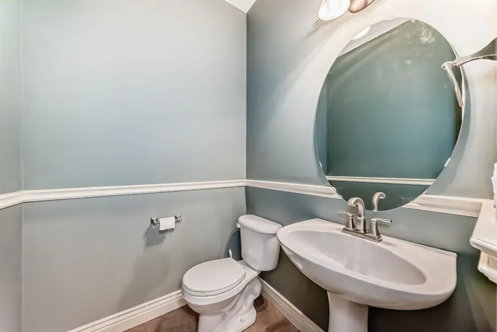 84 Evergreen Lane SW