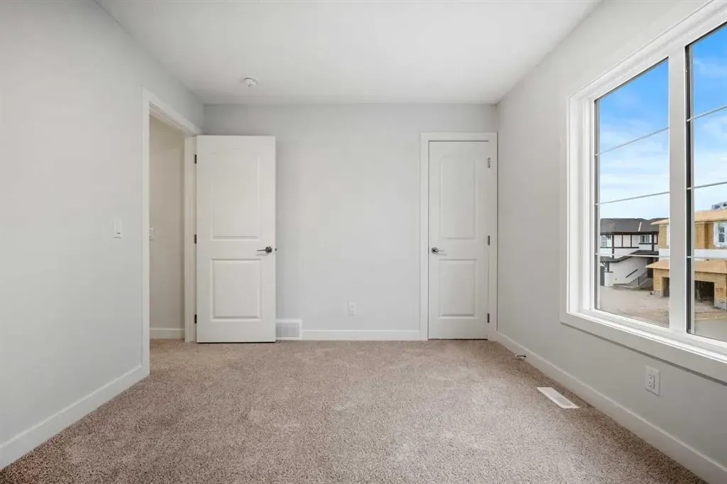 96 Amblefield Grove NW