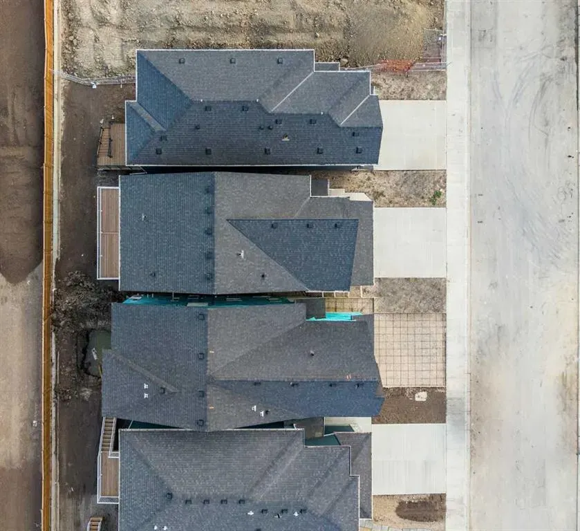 96 Amblefield Grove NW