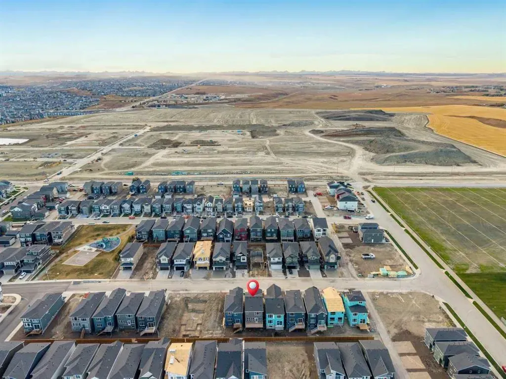 96 Amblefield Grove NW