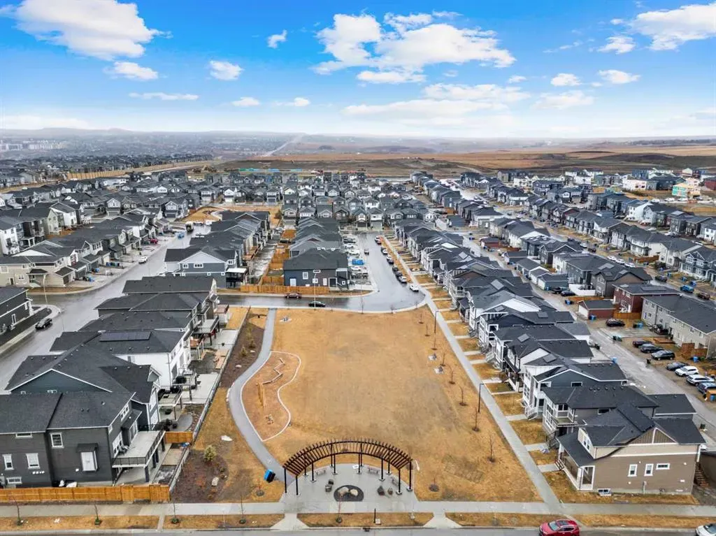 96 Amblefield Grove NW