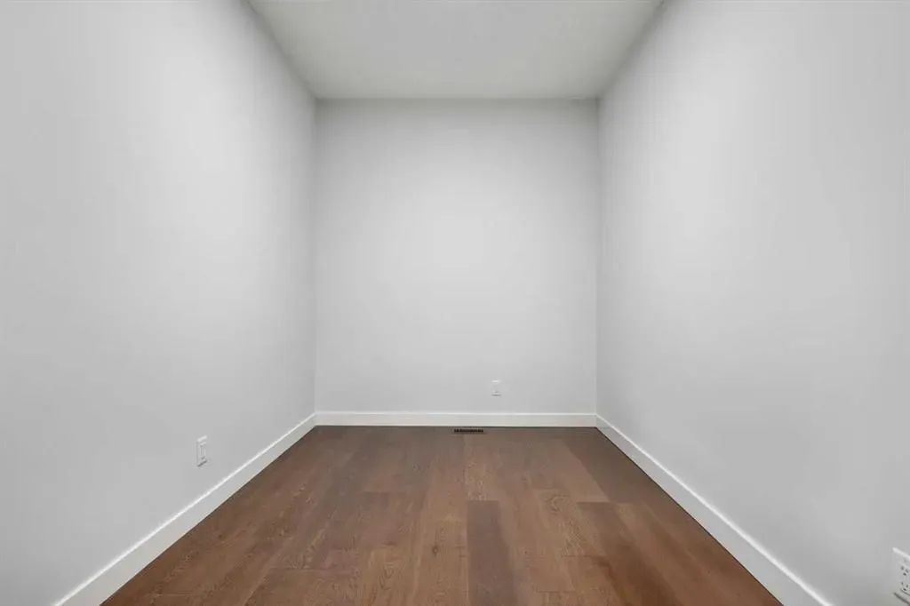 96 Amblefield Grove NW