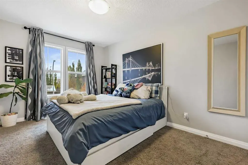 154 Masters Point SE