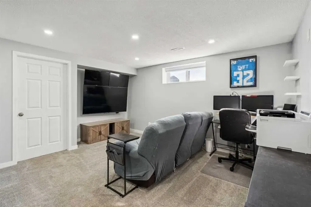 77 Mckenzie Towne Gate SE