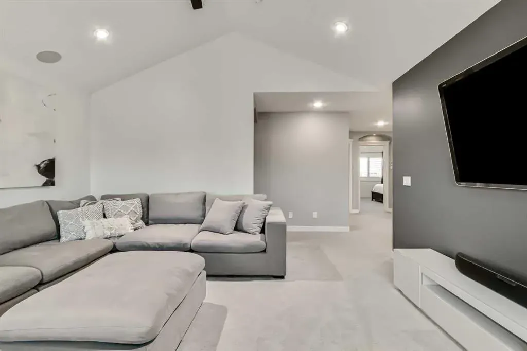 159 Auburn Sound Circle SE