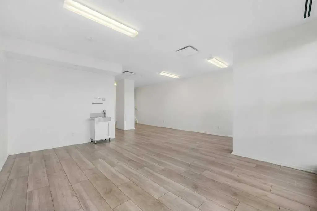 615 6 Avenue SE, #130