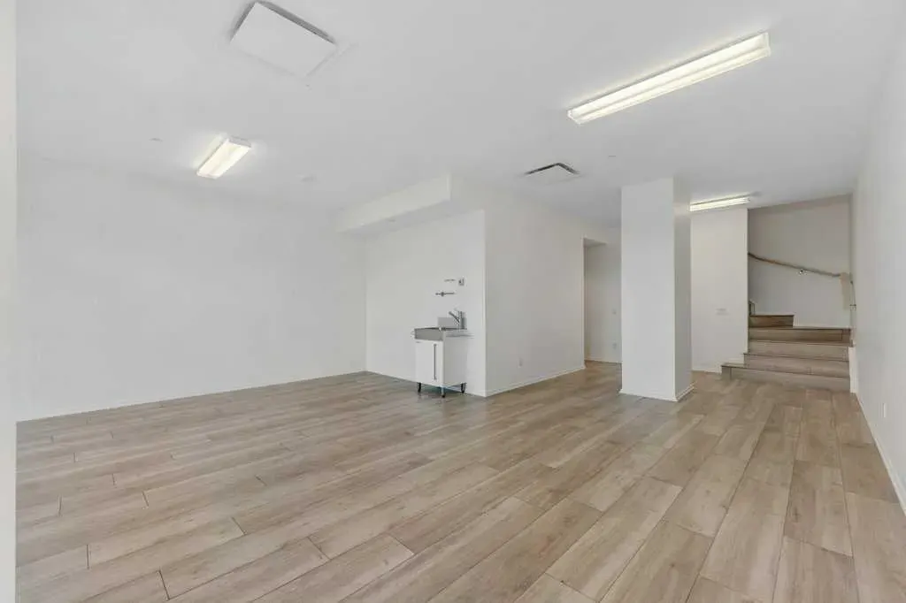 615 6 Avenue SE, #130
