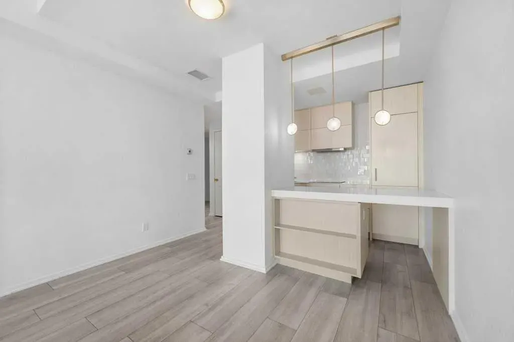 615 6 Avenue SE, #130