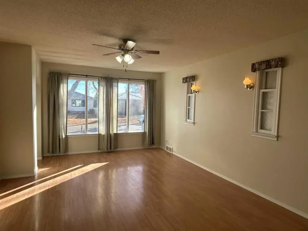 46 46 Street, #4516