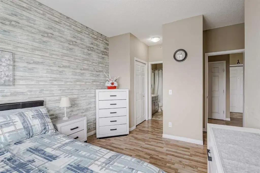 1727 54 Street SE, #401