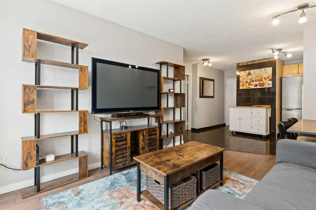 339 13 Avenue SW, #405