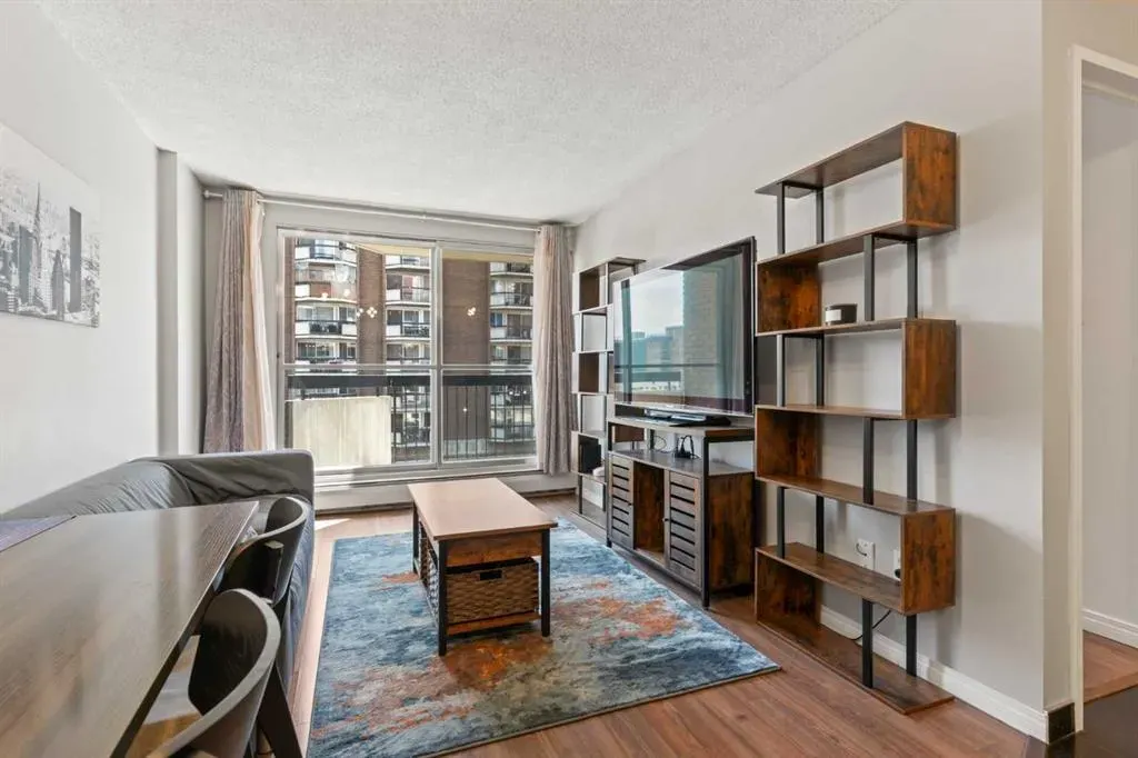 339 13 Avenue SW, #405