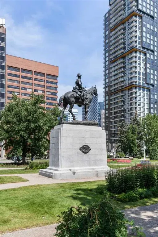 339 13 Avenue SW, #405