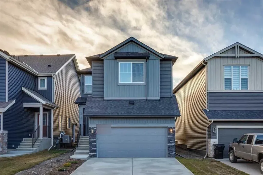304 Edith Place NW
