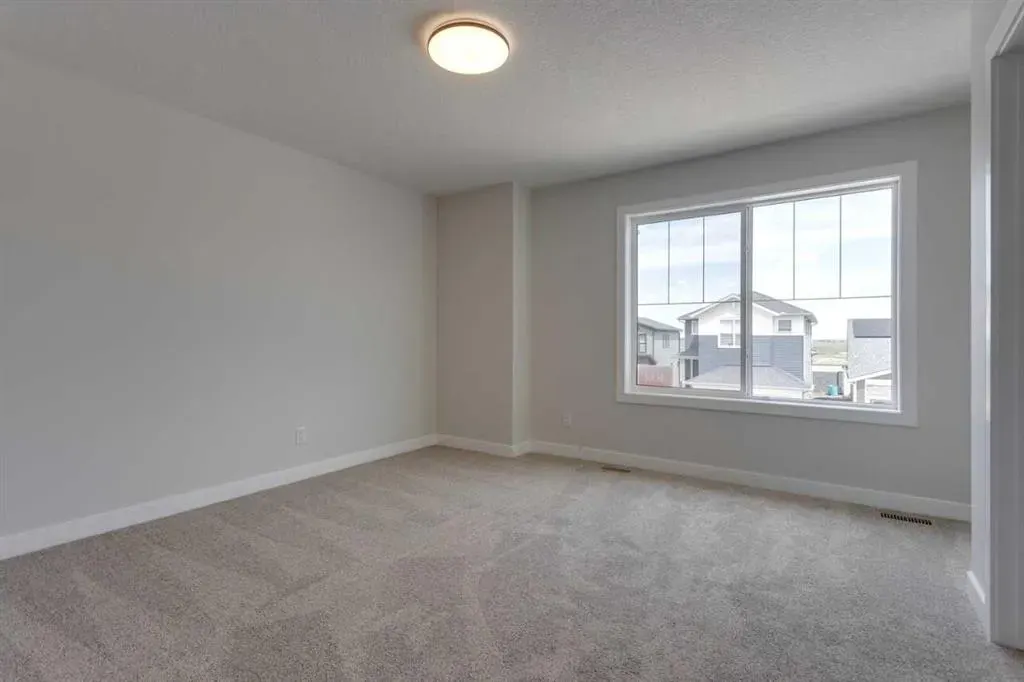 304 Edith Place NW