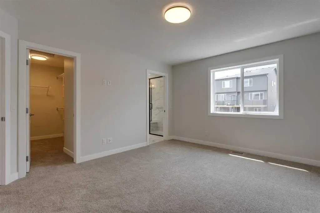 304 Edith Place NW