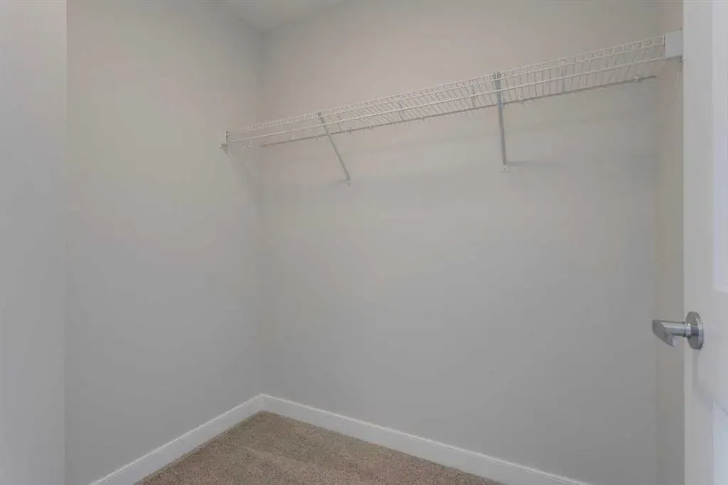 304 Edith Place NW