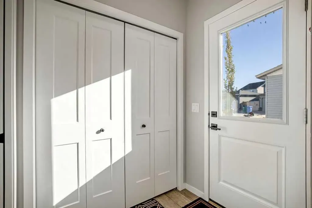 325 Ellen Park