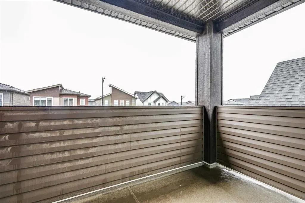 1037 Chinook Gate Heath SW
