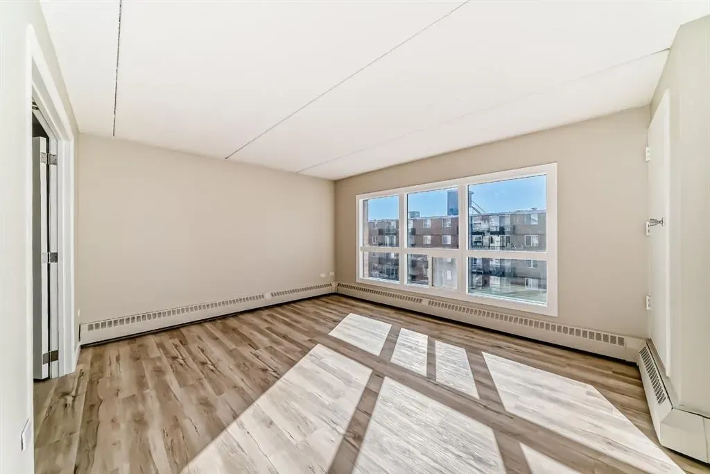 1414 12 Street SW, #605