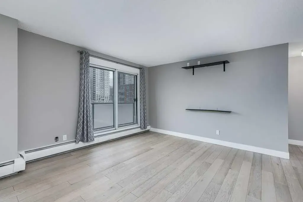 1208 14 Avenue SW, #404