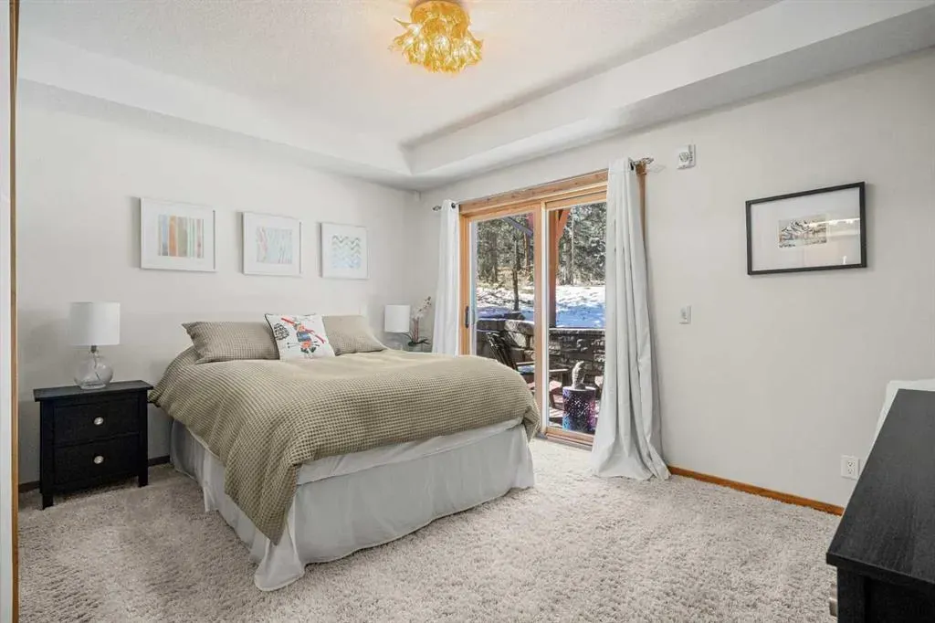 2100A Stewart Creek Drive, #102